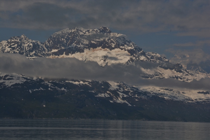 mountain scene on glacier bay